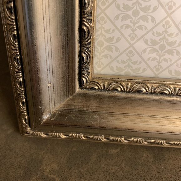Silver Distressed Wooden Picture 5x7 Frame - Picture 3 of 7